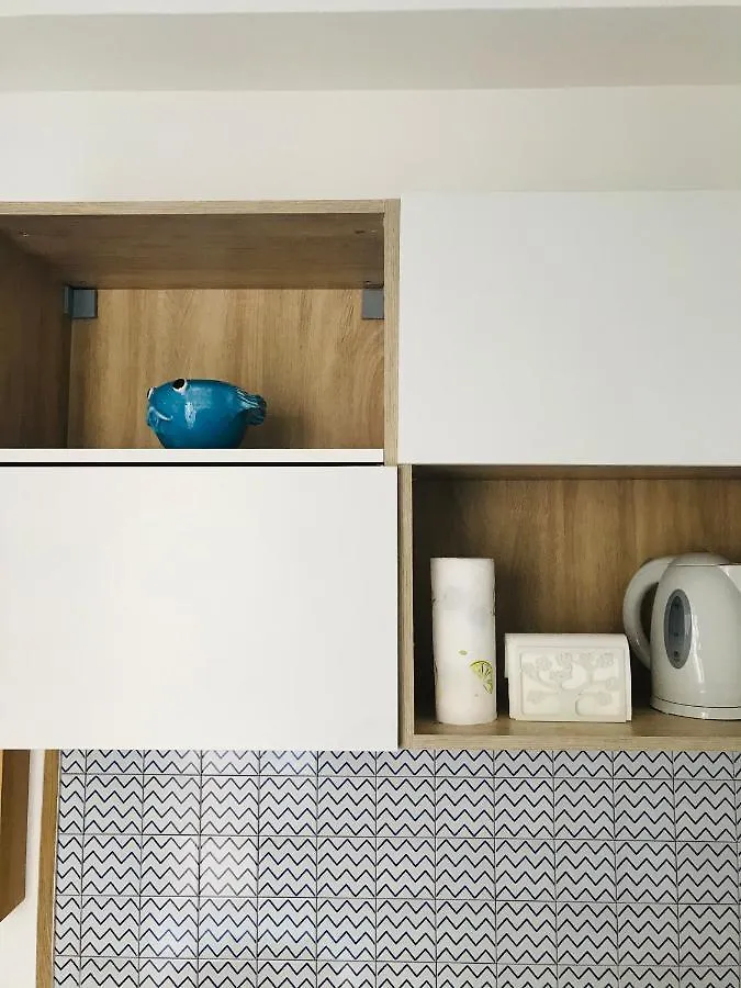 B&B Via Dell'Azzurra Bari 0*,  Italy