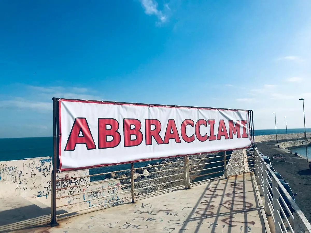 B&B Via Dell'Azzurra Bari 0*,