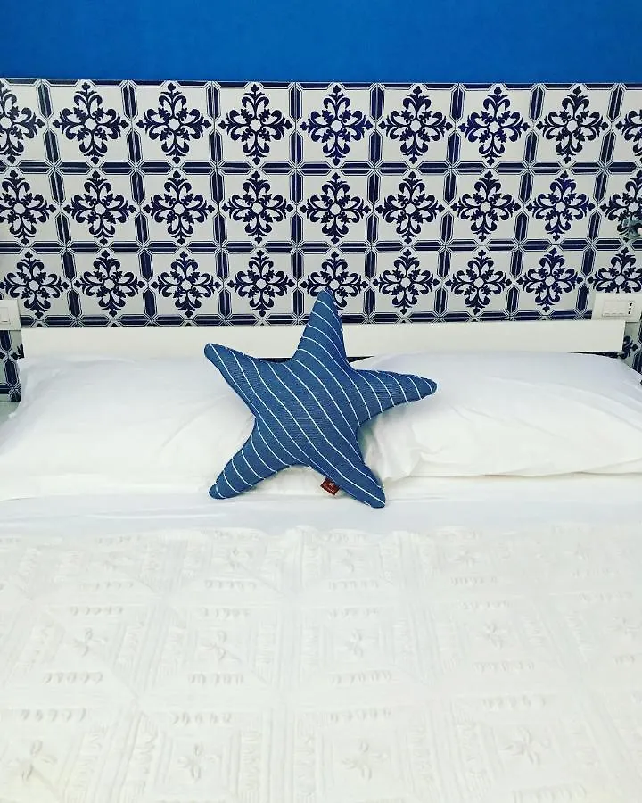 B&B Via Dell'Azzurra Bari 0*,
